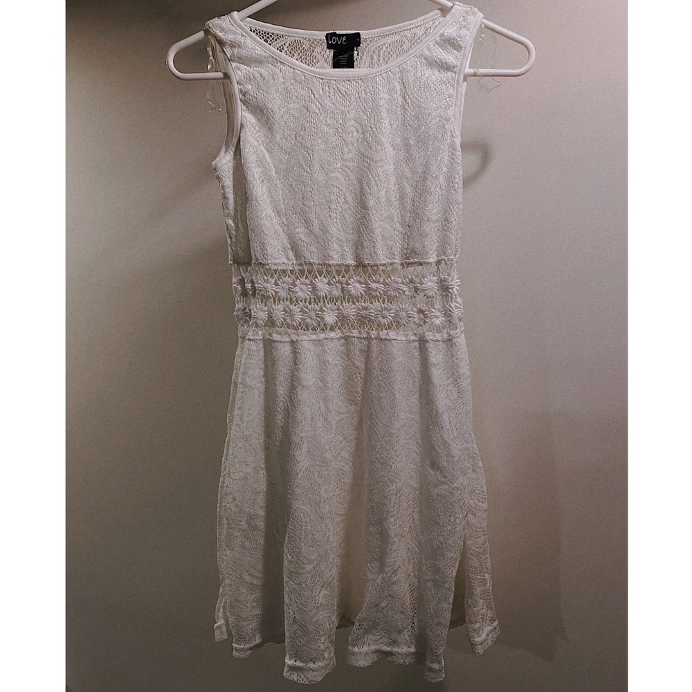 White lace & flower dress